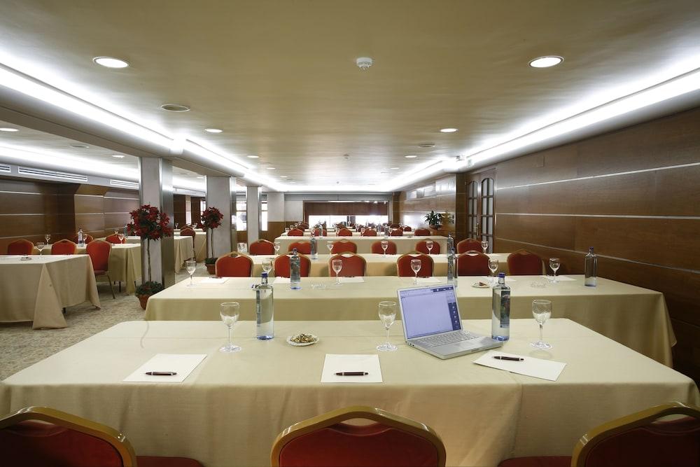 Hotel Ciudad De ויגו מתקנים תמונה